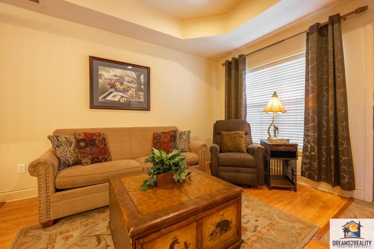 1Bd King Condo With 2 Person Jacuzzi Tub - Near The Strip - Free Tickets Included - T1-9 Branson Buitenkant foto